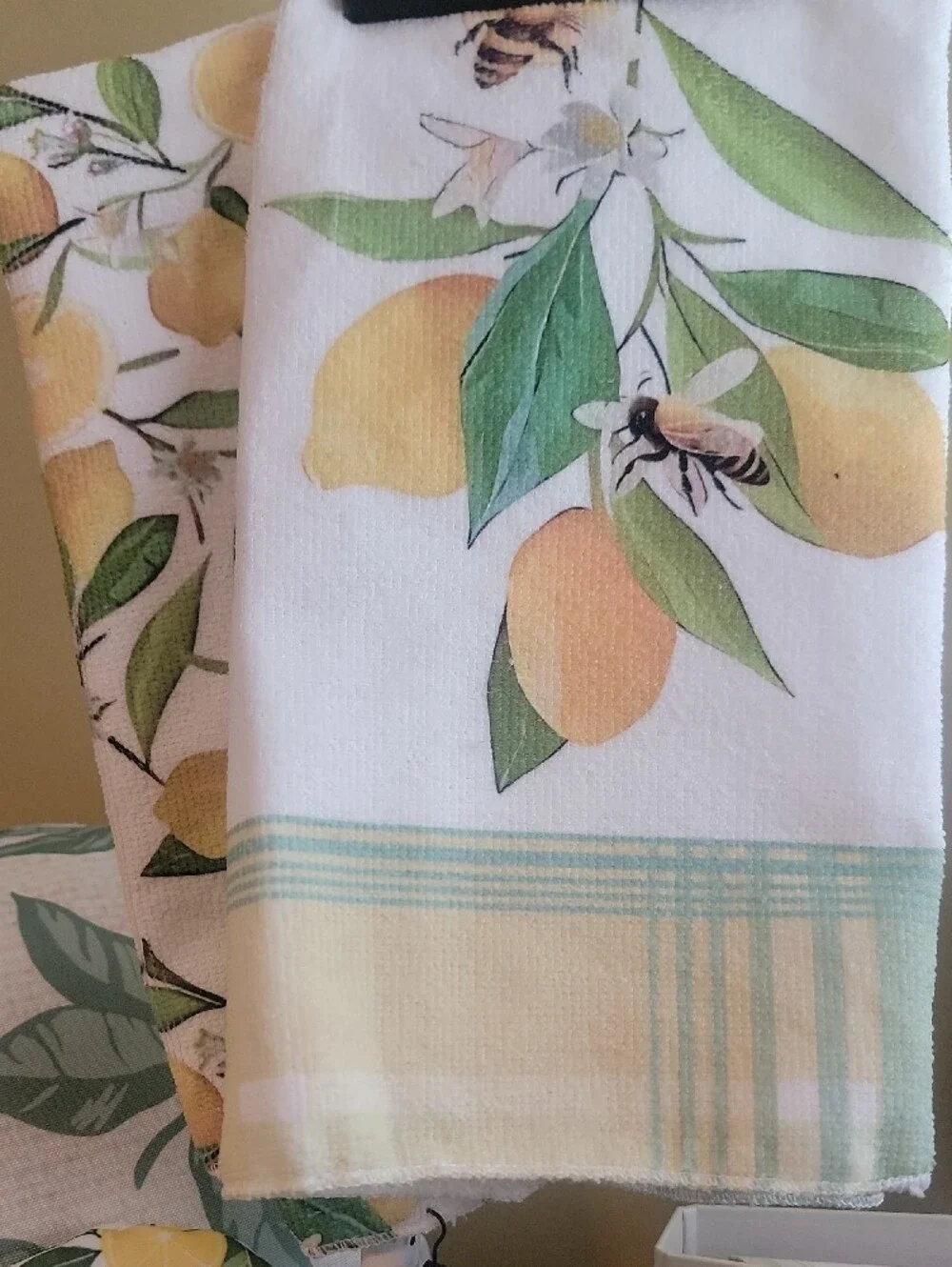 N/A refreshing lemon